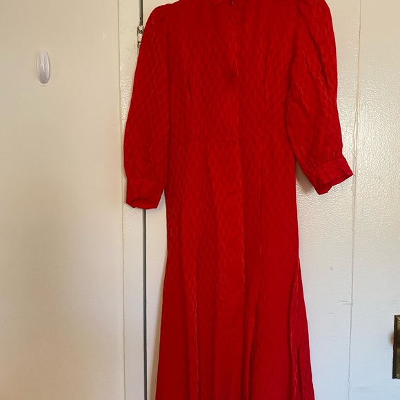 RAYA LOGO-JACQUARD FLARED WOVEN MIDI DRESS IN RED - Picture 7 of 8